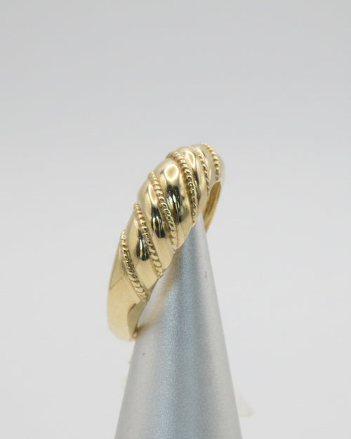 14k Solid Croissant Ring