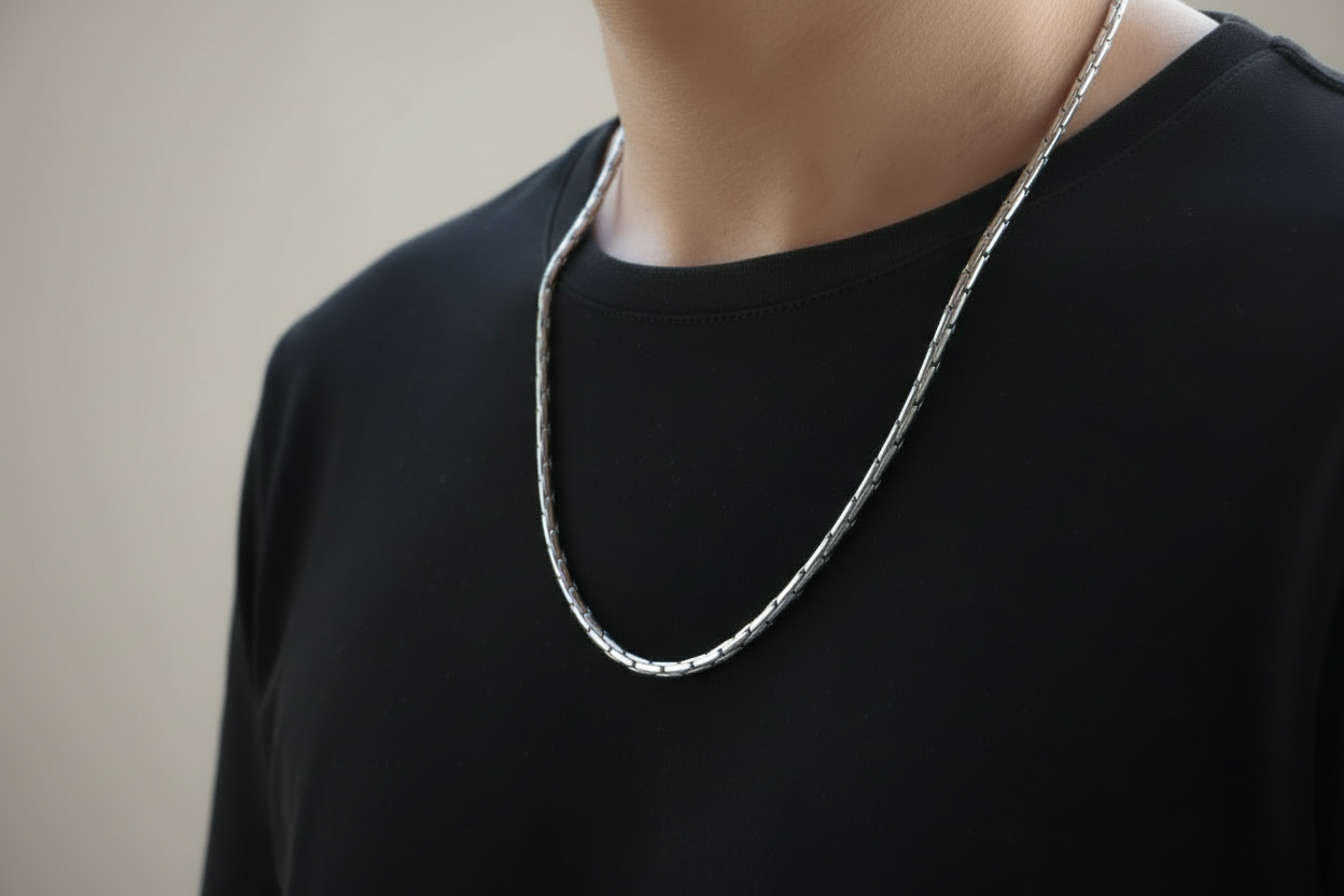 Modern Bar Link Chain Necklace