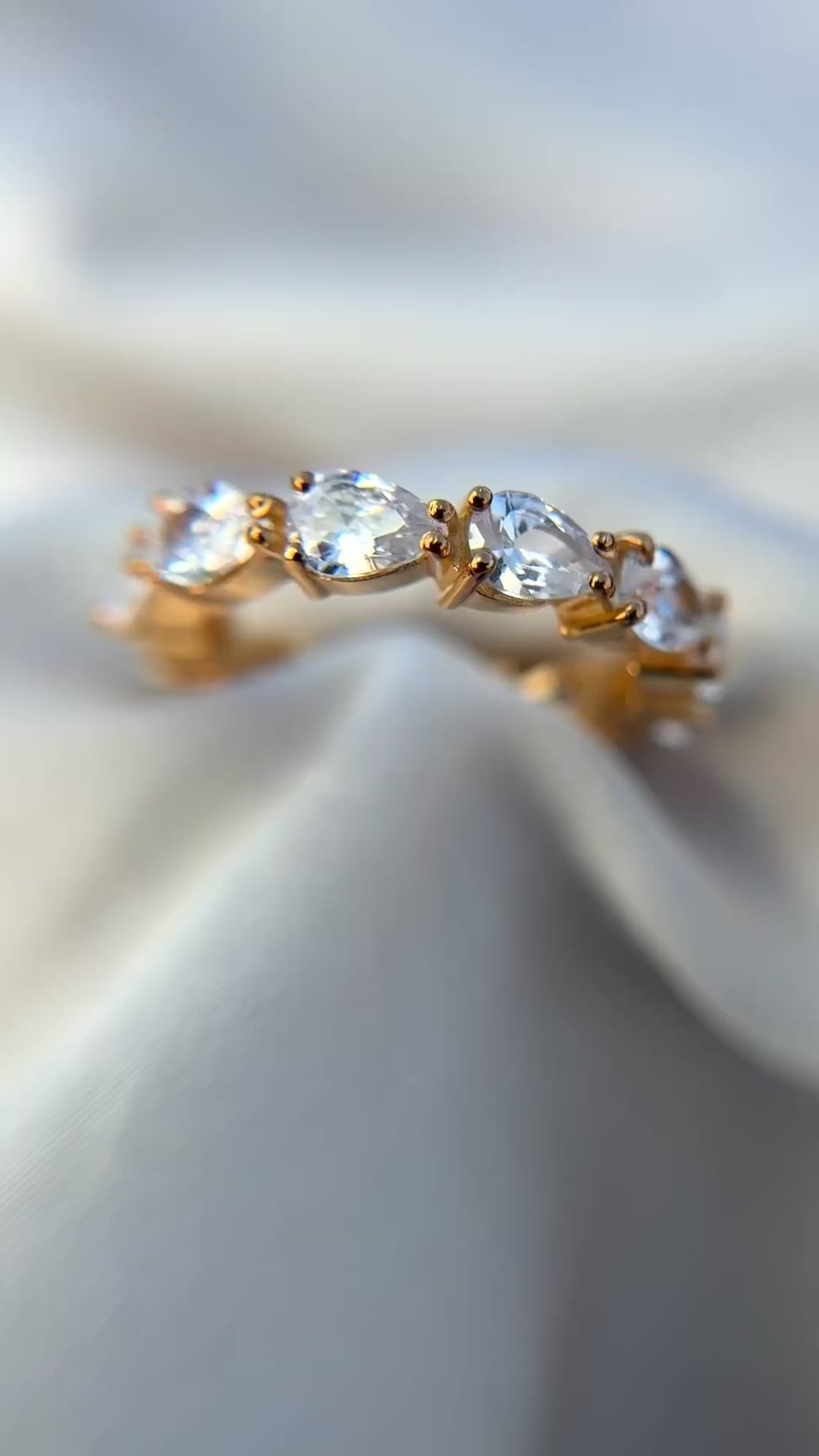 Pear Eternity Band
